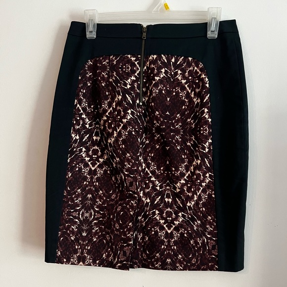 Club Monaco Edith Pencil Skirt Black & Brown Abstract Print Size 4 - Picture 3 of 6